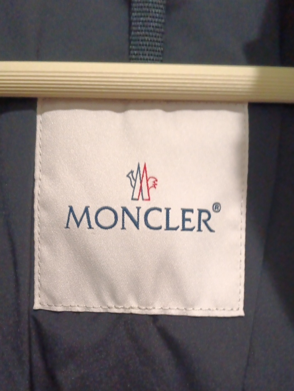 Moncler Cecaud Giubbotto Quilted Down Jacket - Picture 2 of 16